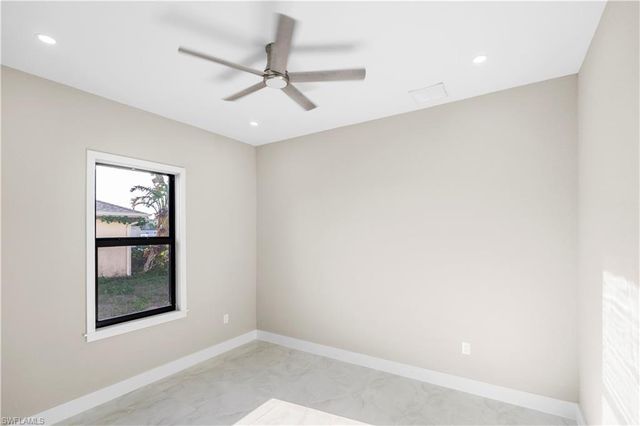 2815 19TH ST SW, Lehigh Acres, FL 33976