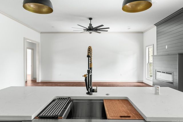 7 Sunset, Morrilton, AR 72110