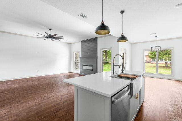 7 Sunset, Morrilton, AR 72110