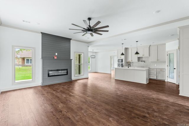 7 Sunset, Morrilton, AR 72110