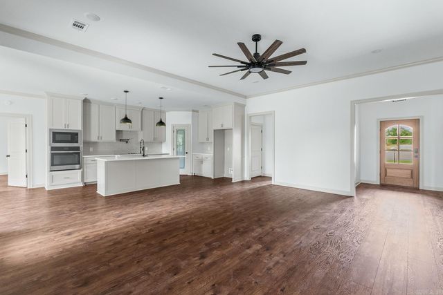 7 Sunset, Morrilton, AR 72110