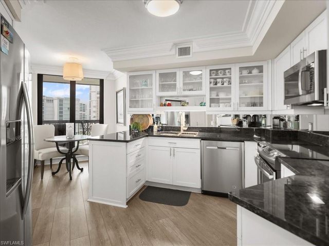 4551 Gulf Shore BLVD N 1606, Naples, FL 34103