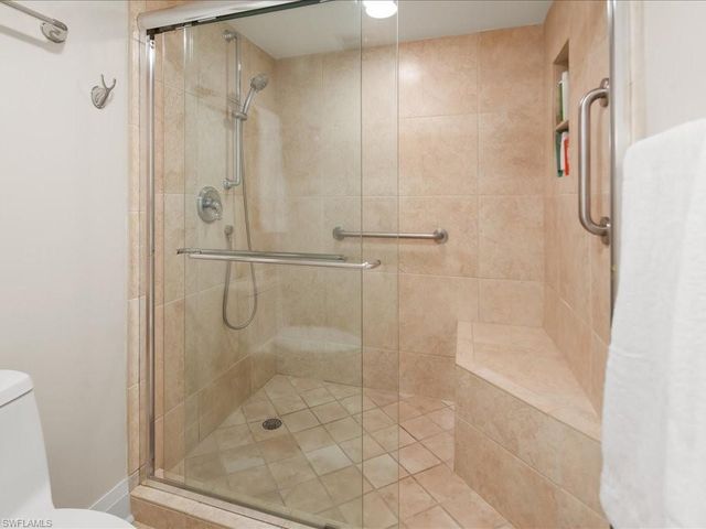 4551 Gulf Shore BLVD N 1606, Naples, FL 34103