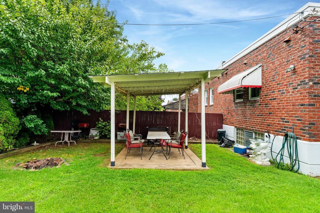 7831 BRIER ST, PHILADELPHIA, PA 19152 — photo 2