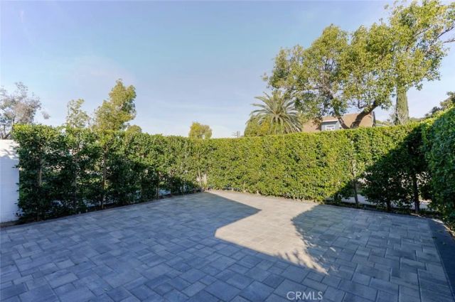 432 W Garfield Avenue, Glendale, CA 91204