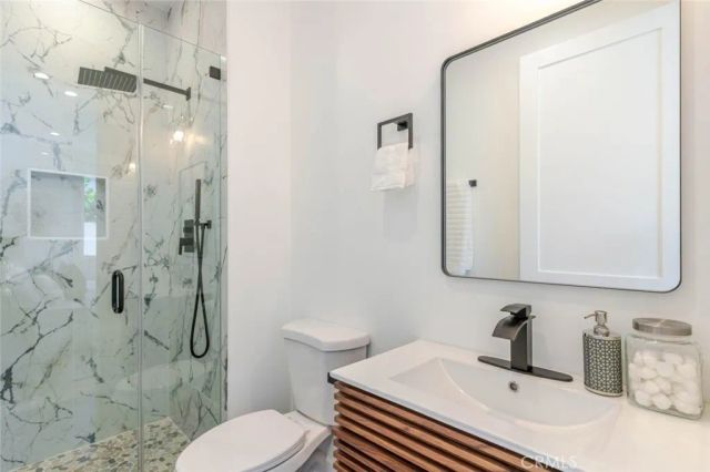 432 W Garfield Avenue, Glendale, CA 91204