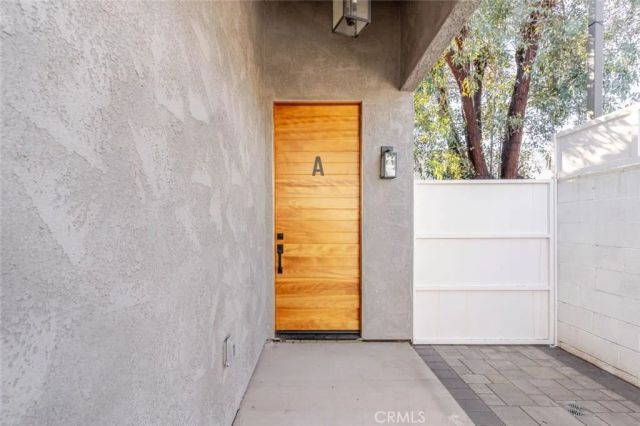 432 W Garfield Avenue, Glendale, CA 91204