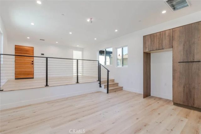 432 W Garfield Avenue, Glendale, CA 91204