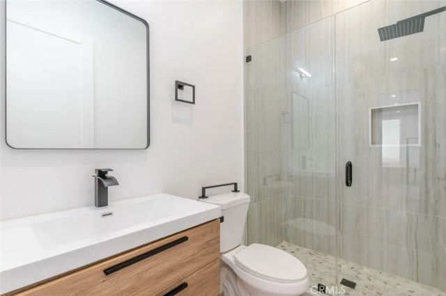 432 W Garfield Avenue, Glendale, CA 91204