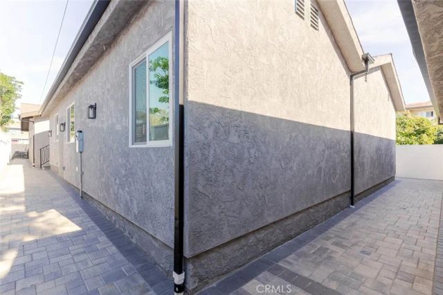 432 W Garfield Avenue, Glendale, CA 91204