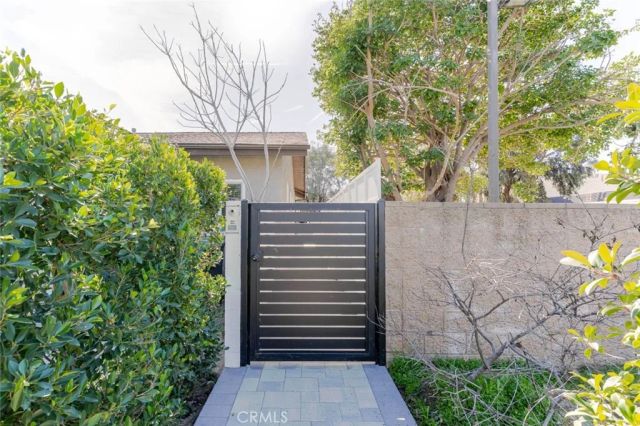 432 W Garfield Avenue, Glendale, CA 91204