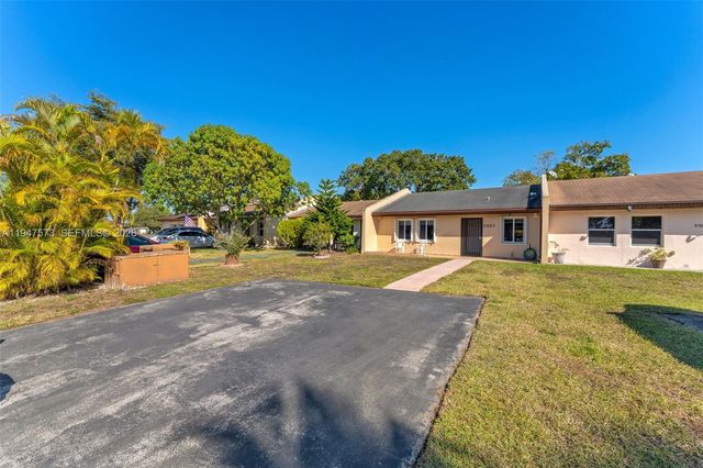 5307 SW 140th Pl, Miami, FL 33175