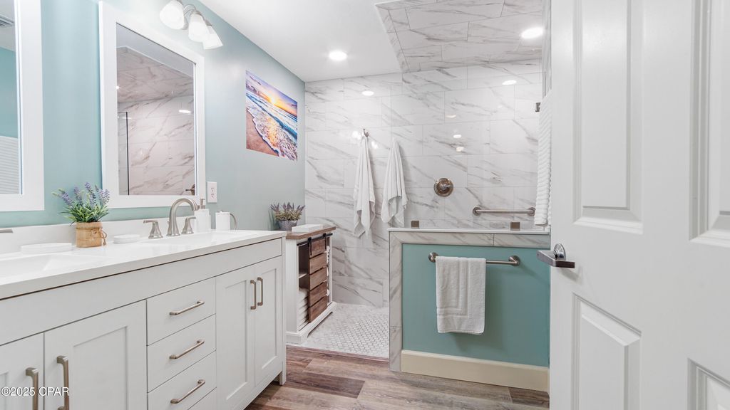 Image 5 of property listing at 14825 Front Beach Road 2307, Panama City Beach, FL 32413