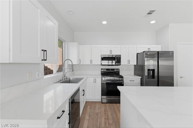 3199 Stratford Hall Court, Las Vegas, NV 89135