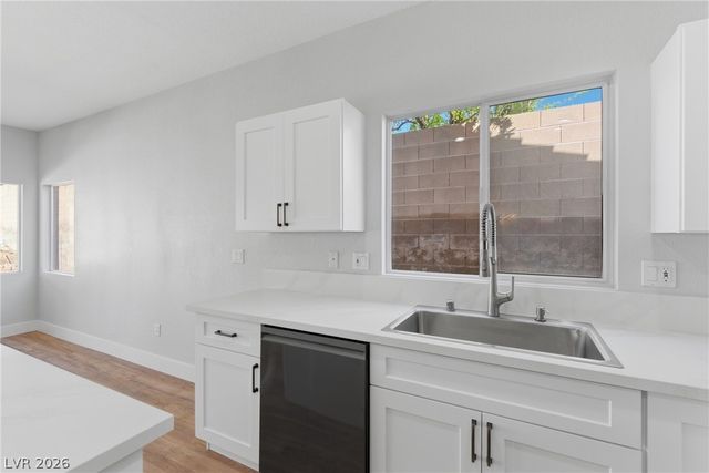 3199 Stratford Hall Court, Las Vegas, NV 89135