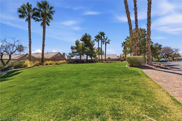 3199 Stratford Hall Court, Las Vegas, NV 89135