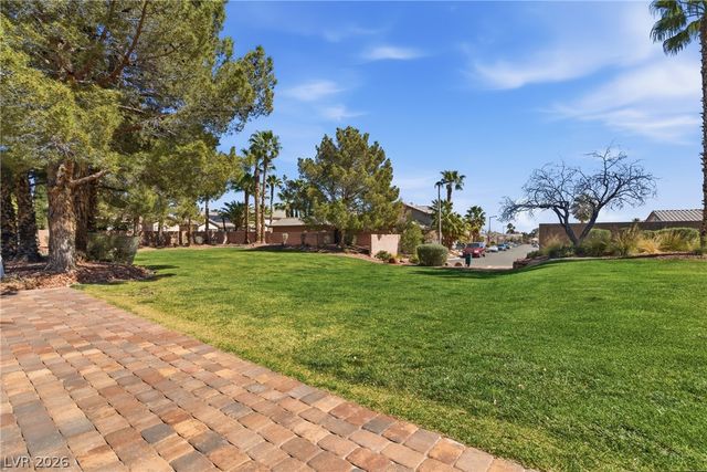 3199 Stratford Hall Court, Las Vegas, NV 89135