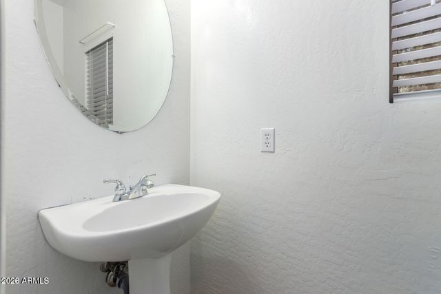 2739 E INDIAN WELLS Place, Chandler, AZ 85249