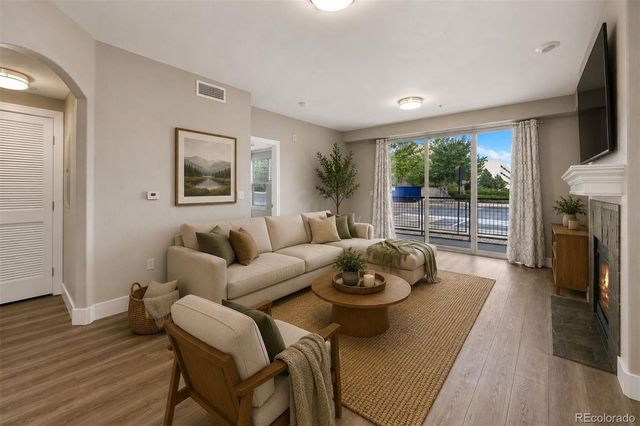 9039 E Panorama Circle C201, Englewood, CO 80112