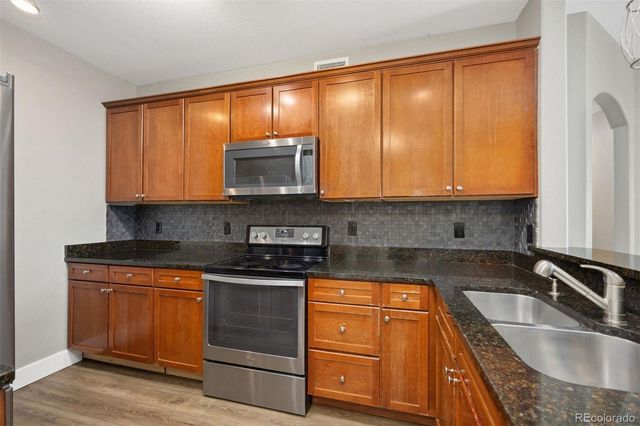 9039 E Panorama Circle C201, Englewood, CO 80112