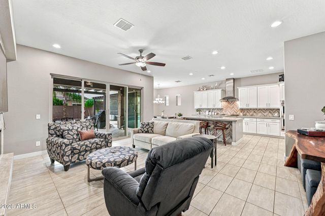20575 E ARROWHEAD Trail, Queen Creek, AZ 85142