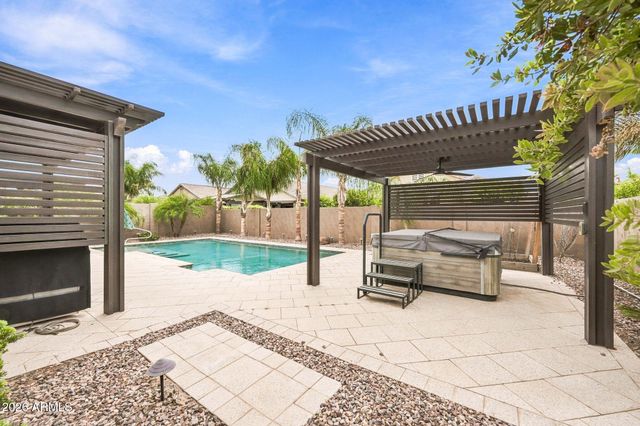 20575 E ARROWHEAD Trail, Queen Creek, AZ 85142