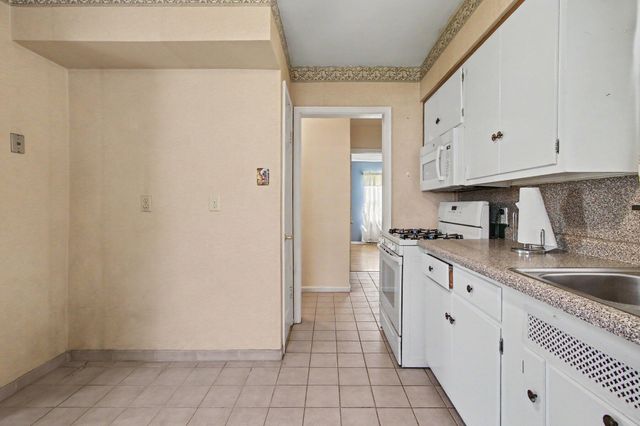7024 Magoun Avenue, Hammond, IN 46324
