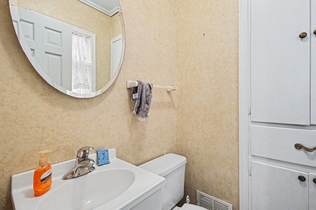 7024 Magoun Avenue, Hammond, IN 46324