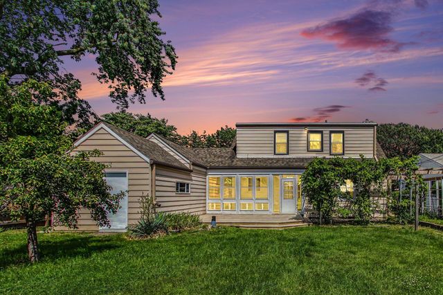 7024 Magoun Avenue, Hammond, IN 46324