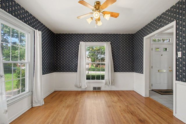7024 Magoun Avenue, Hammond, IN 46324