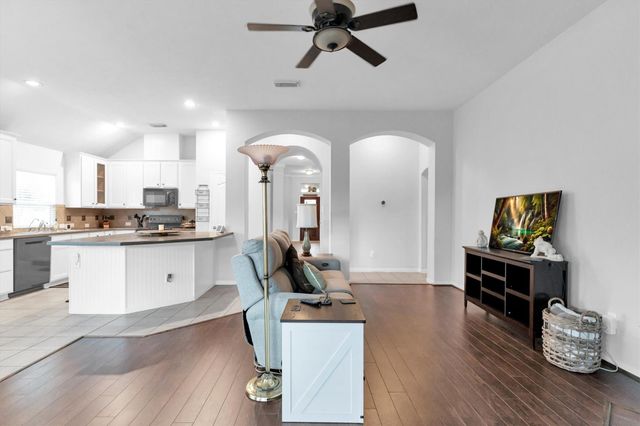 12702 Portales Pointe Lane, Tomball, TX 77377