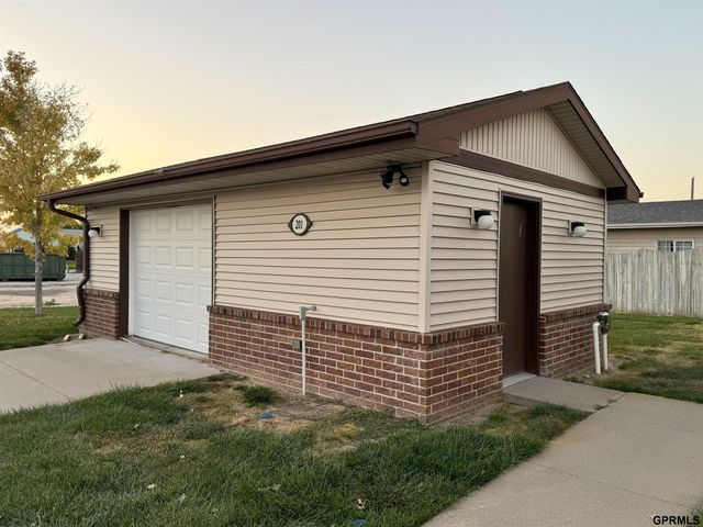 Ponderosa Drive, Lexington, NE 68850