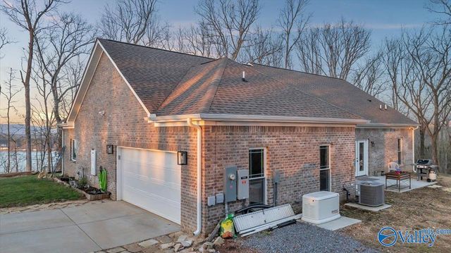 129 Pinnacle Point, Scottsboro, AL 35769