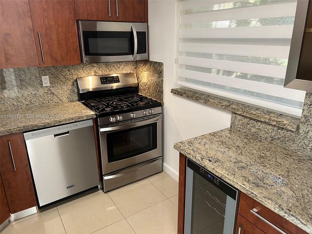 13100 SW 92nd Ave A-203, Miami, FL 33176