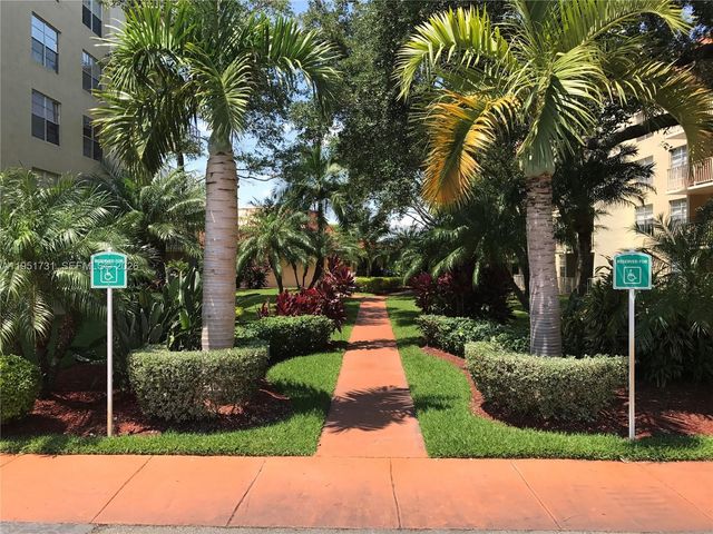 13100 SW 92nd Ave A-203, Miami, FL 33176