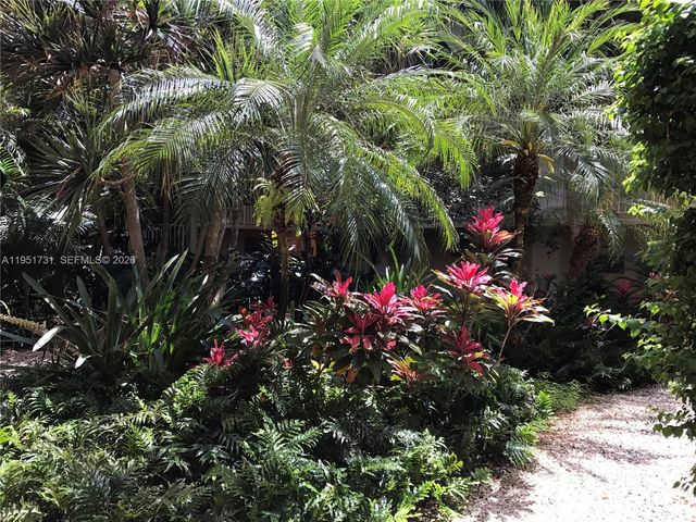 13100 SW 92nd Ave A-203, Miami, FL 33176