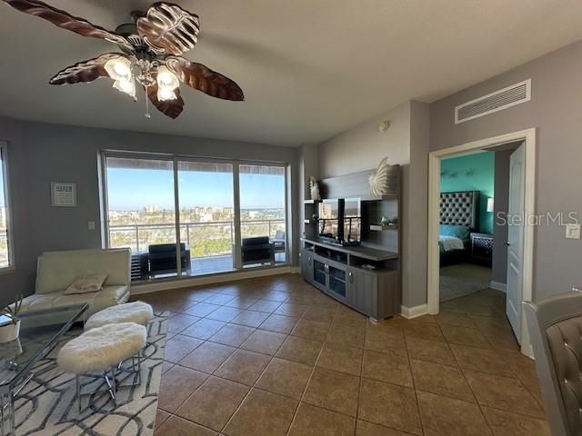 521 MANDALAY AVENUE 704, Clearwater Beach, FL 33767