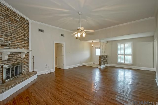 440 Chesterfield Dr, Baton Rouge, LA 70815