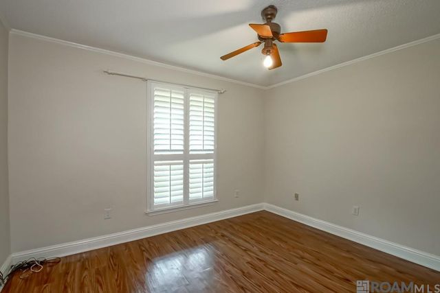 440 Chesterfield Dr, Baton Rouge, LA 70815