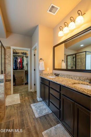 7730 Enchanted View Drive, El Paso, TX 79911