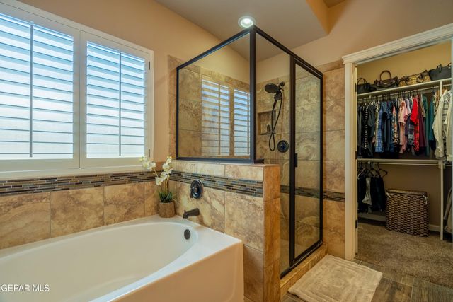 7730 Enchanted View Drive, El Paso, TX 79911