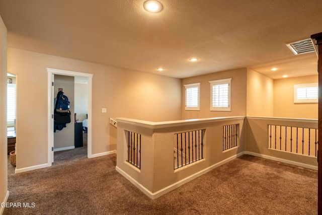 7730 Enchanted View Drive, El Paso, TX 79911