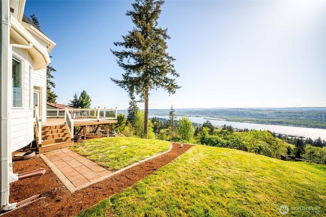 175 Eli Avery Avenue, Kalama, WA 98625