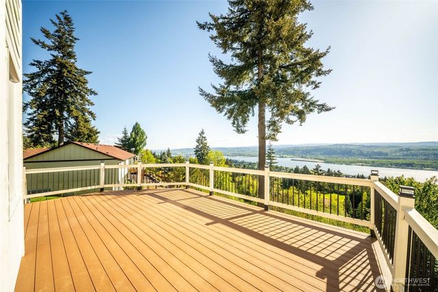 175 Eli Avery Avenue, Kalama, WA 98625