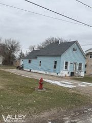 2126 Ring Street, Saginaw, MI 48602