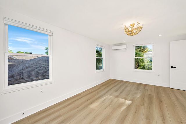 928 Ashley Avenue, Charleston, SC 29403