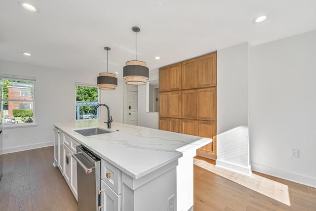 928 Ashley Avenue, Charleston, SC 29403