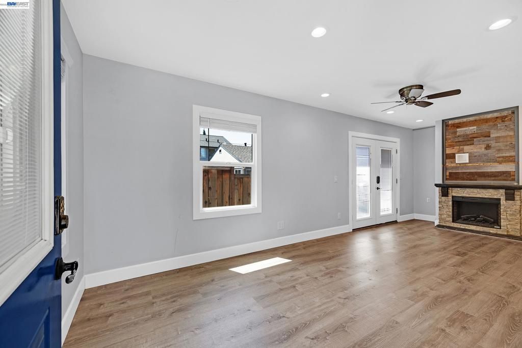 Image 19 of property listing at 4067 Vineyard Ave, Pleasanton, CA 94566