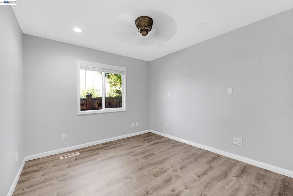 Image 24 of property listing at 4067 Vineyard Ave, Pleasanton, CA 94566