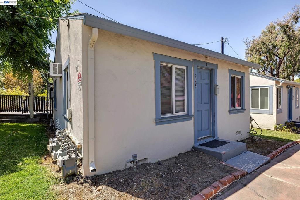 Image 5 of property listing at 4067 Vineyard Ave, Pleasanton, CA 94566